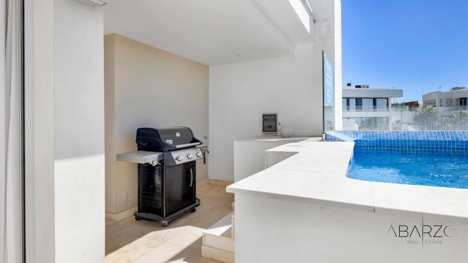 South-Facing Penthouse with Private Pool in Nueva Andalucía, Marbella — interior, Nueva Andalucía, Marbella (28 of 42)
