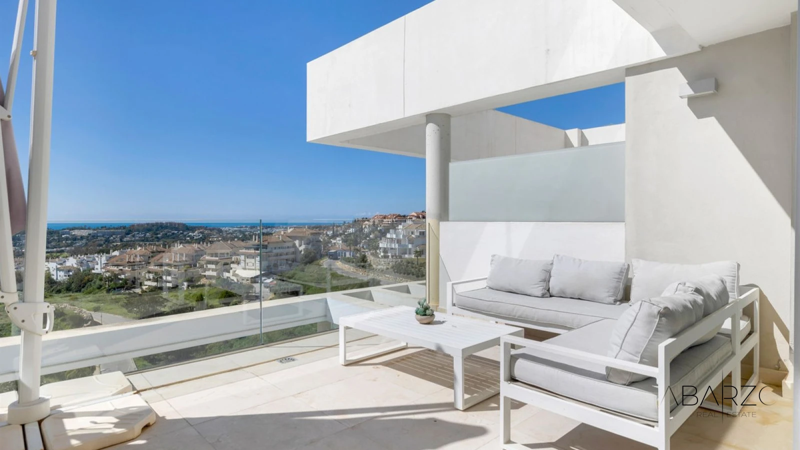 South-Facing Penthouse with Private Pool in Nueva Andalucía, Marbella — interior, Nueva Andalucía, Marbella (25 of 42)