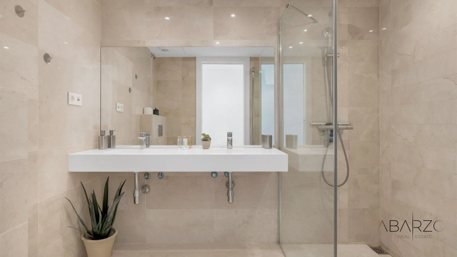 South-Facing Penthouse with Private Pool in Nueva Andalucía, Marbella — interior, Nueva Andalucía, Marbella (24 of 42)