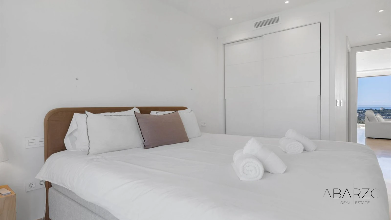 South-Facing Penthouse with Private Pool in Nueva Andalucía, Marbella — interior, Nueva Andalucía, Marbella (18 of 42)