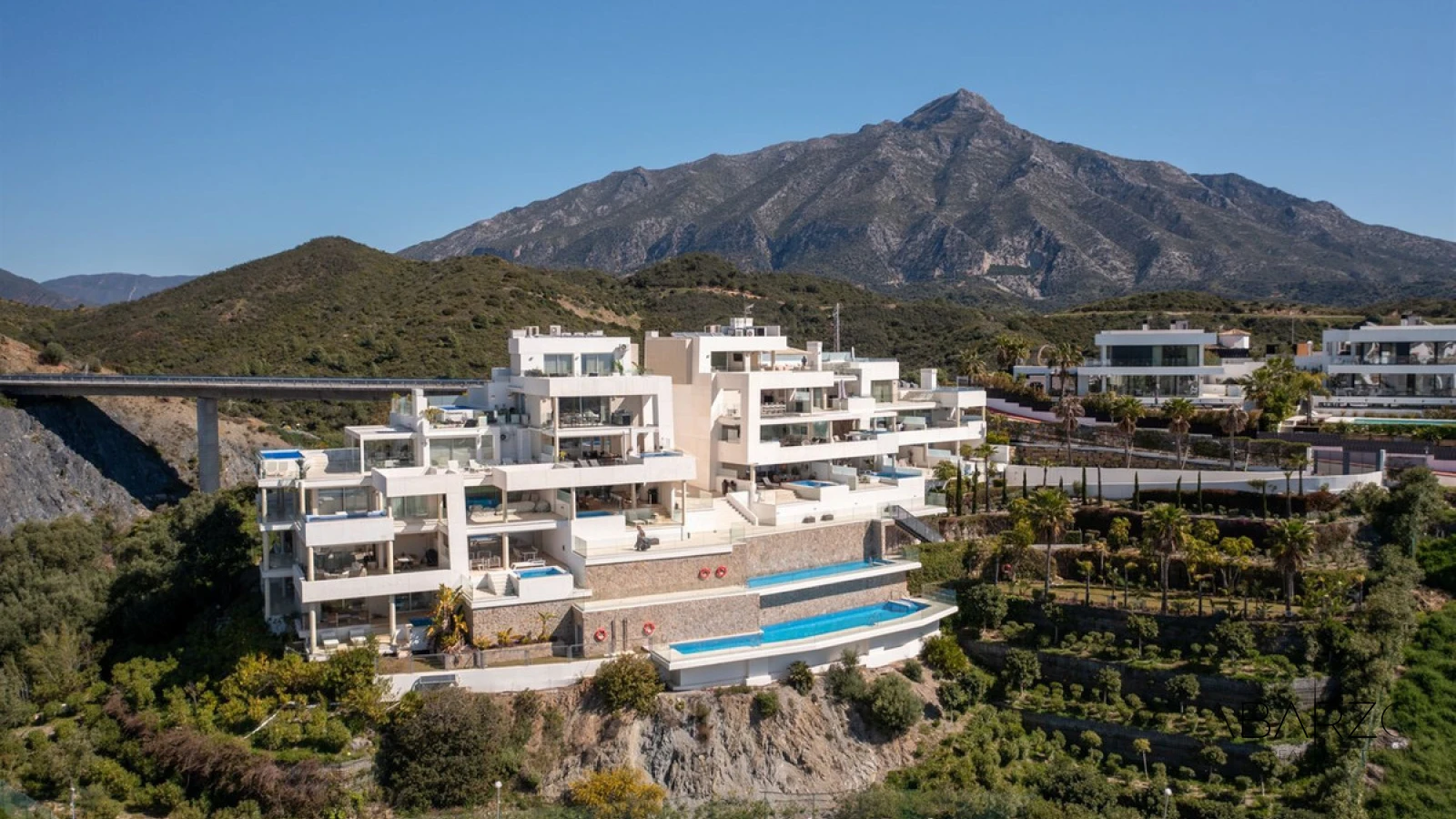 South-Facing Penthouse with Private Pool in Nueva Andalucía, Marbella — interior, Nueva Andalucía, Marbella (40 of 42)