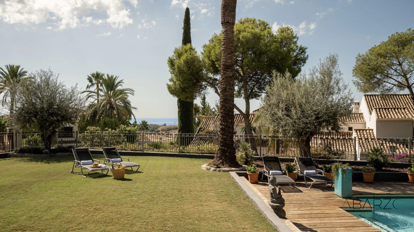 Villa with Andalusian charm in Benahavís above El Paraíso Golf with sea views — interior, New Golden Mile, Estepona (39 of 49)