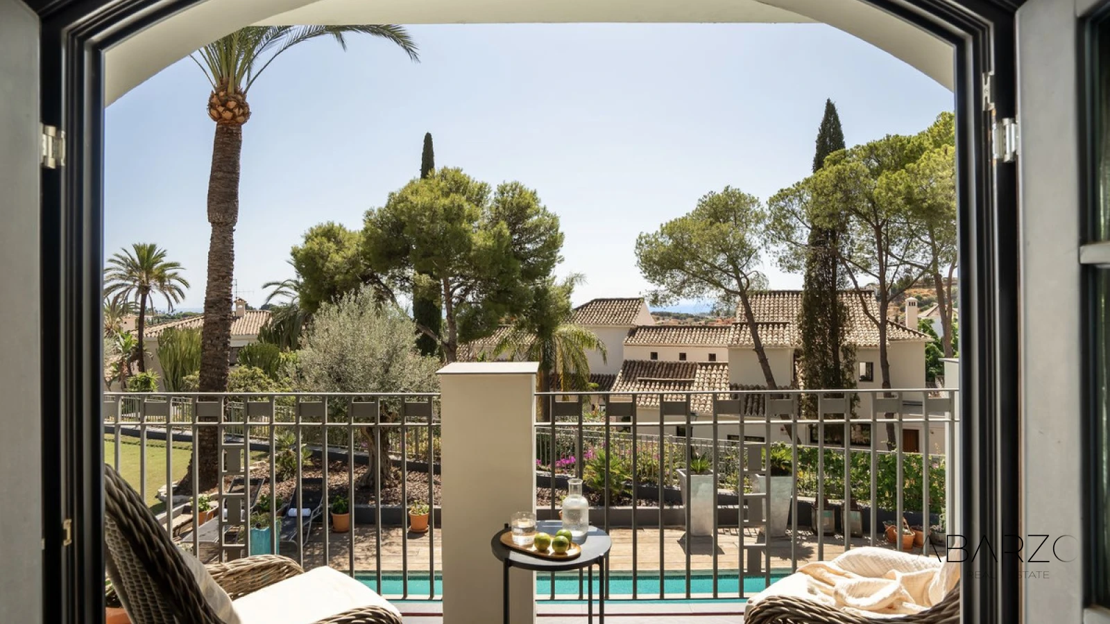 Villa with Andalusian charm in Benahavís above El Paraíso Golf with sea views — interior, New Golden Mile, Estepona (29 of 49)