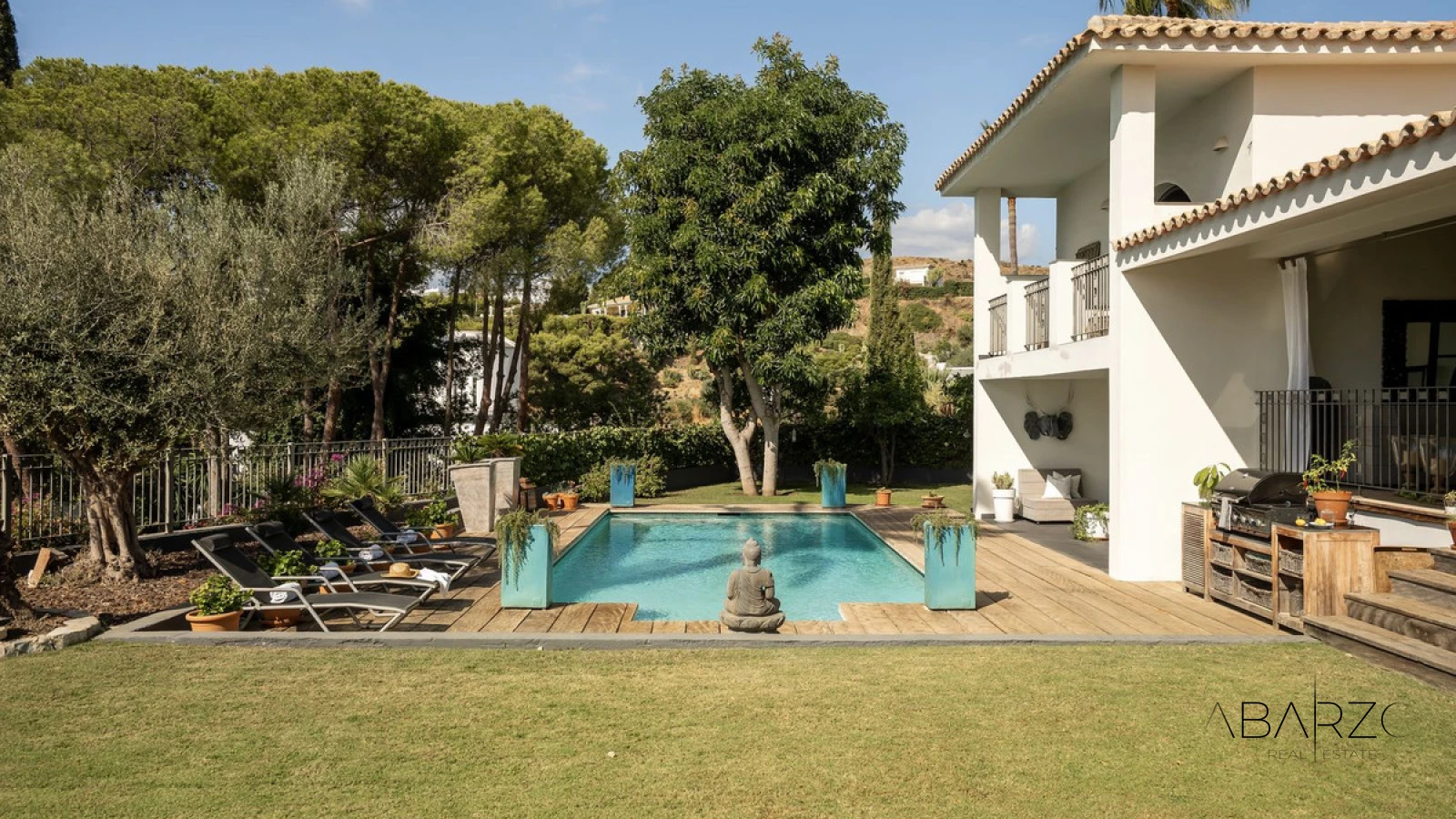 Villa with Andalusian charm in Benahavís above El Paraíso Golf with sea views — interior, New Golden Mile, Estepona (44 of 49)