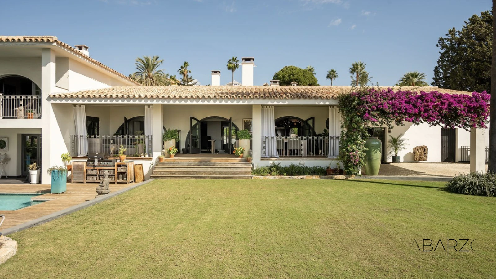 Villa with Andalusian charm in Benahavís above El Paraíso Golf with sea views — interior, New Golden Mile, Estepona (4 of 49)