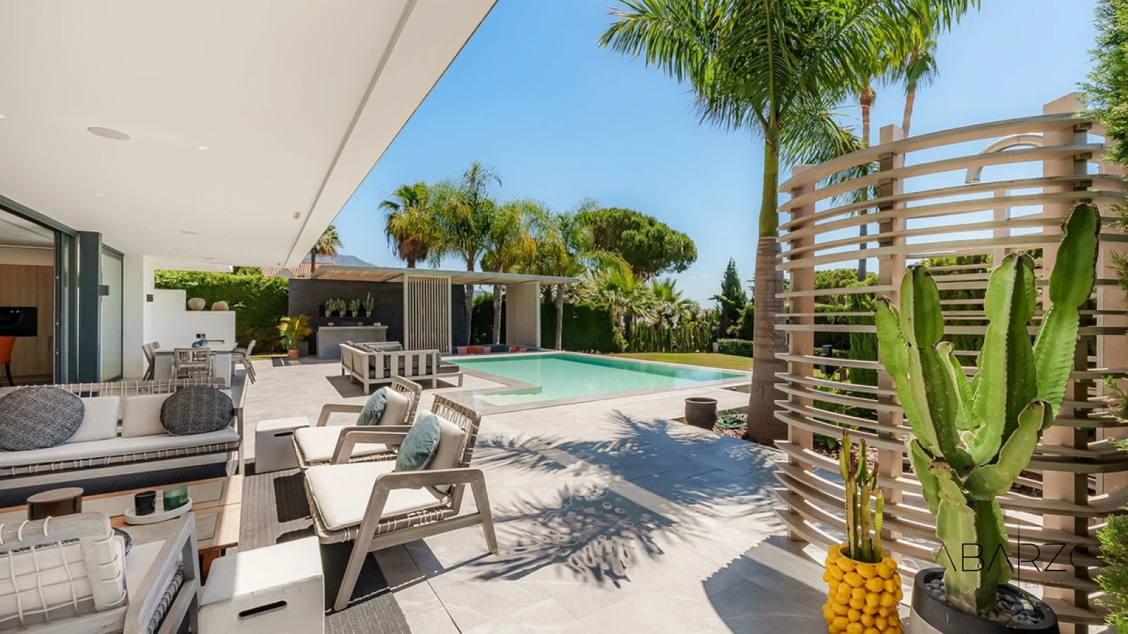 Casa moderna con vistas al mar y piscina en Las Brisas, Nueva Andalucía — interior, Nueva Andalucía, Marbella (7 of 47)