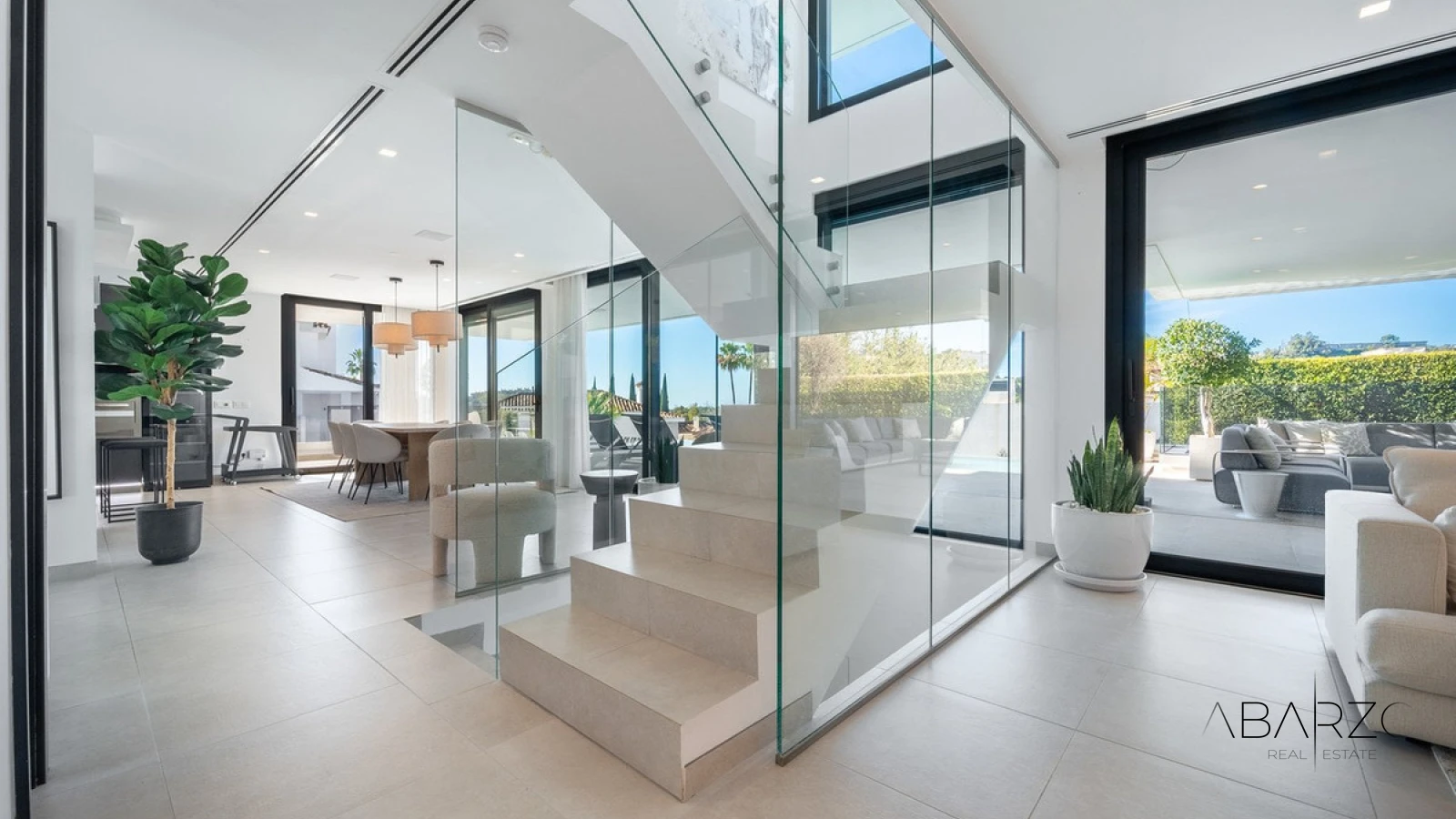 Villa con vistas al golf y al mar en Nueva Andalucía — interior, Nueva Andalucía, Marbella (10 of 49)