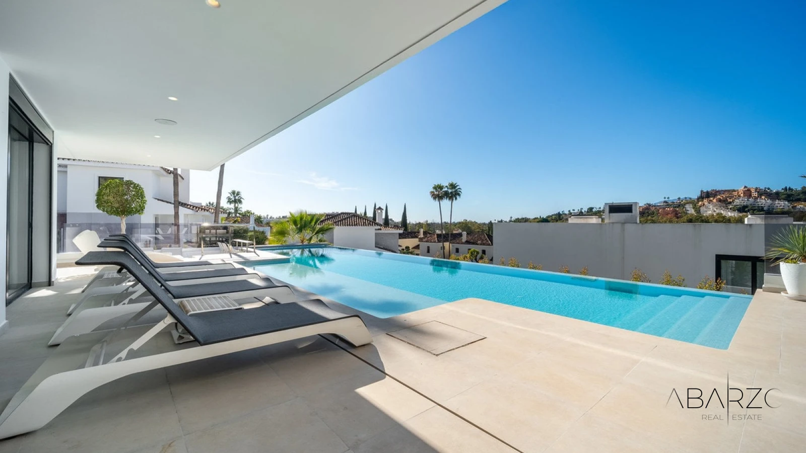 Villa con vistas al golf y al mar en Nueva Andalucía — interior, Nueva Andalucía, Marbella (3 of 49)