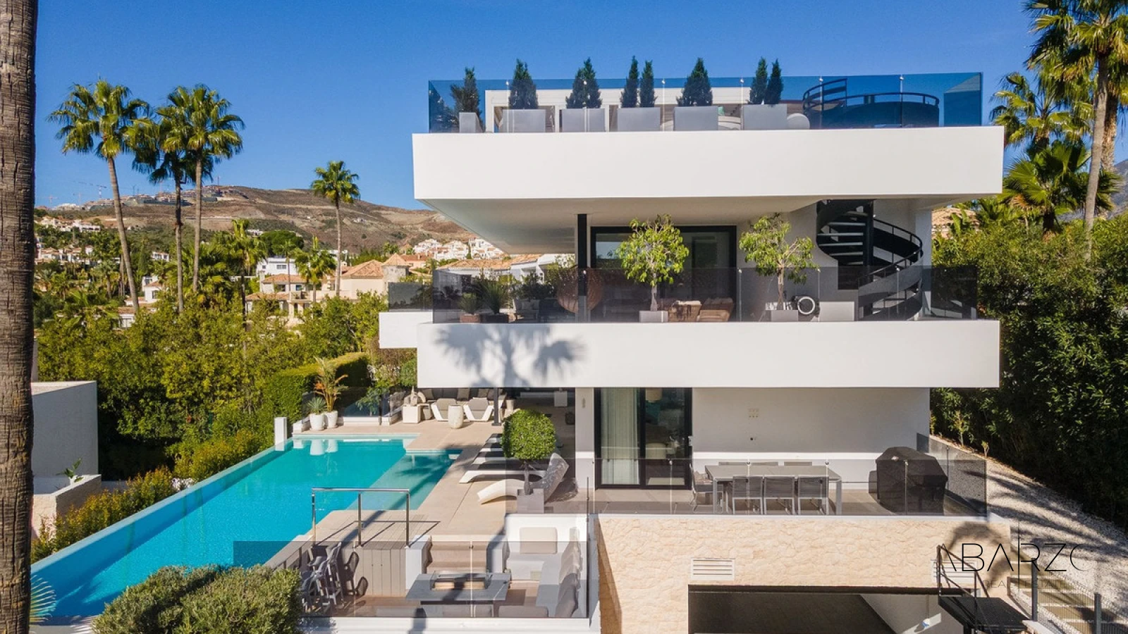 Villa con vistas al golf y al mar en Nueva Andalucía — interior, Nueva Andalucía, Marbella (39 of 49)
