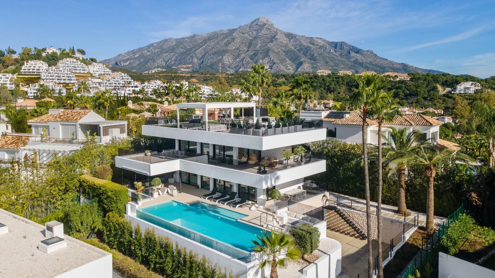 Villa con vistas al golf y al mar en Nueva Andalucía — interior, Nueva Andalucía, Marbella (40 of 49)