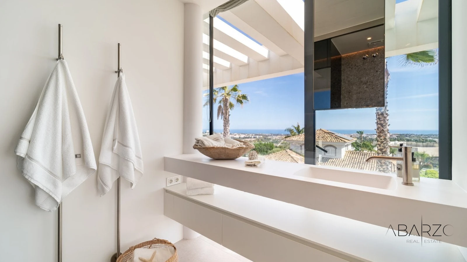 Villa con piscina climatizada y vistas al Mediterráneo en La Quinta — interior, La Quinta, Benahavís (9 of 29)