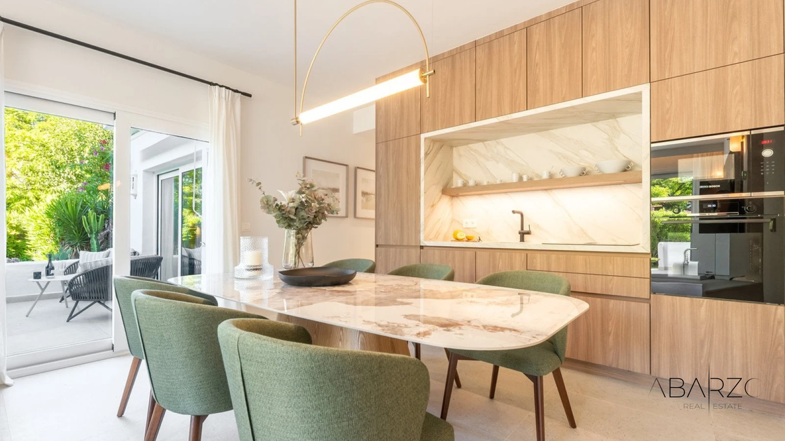 Apartamento renovado con jardín privado en la Milla de Oro, Marbella — interior, The Golden Mile, Marbella (5 of 25)