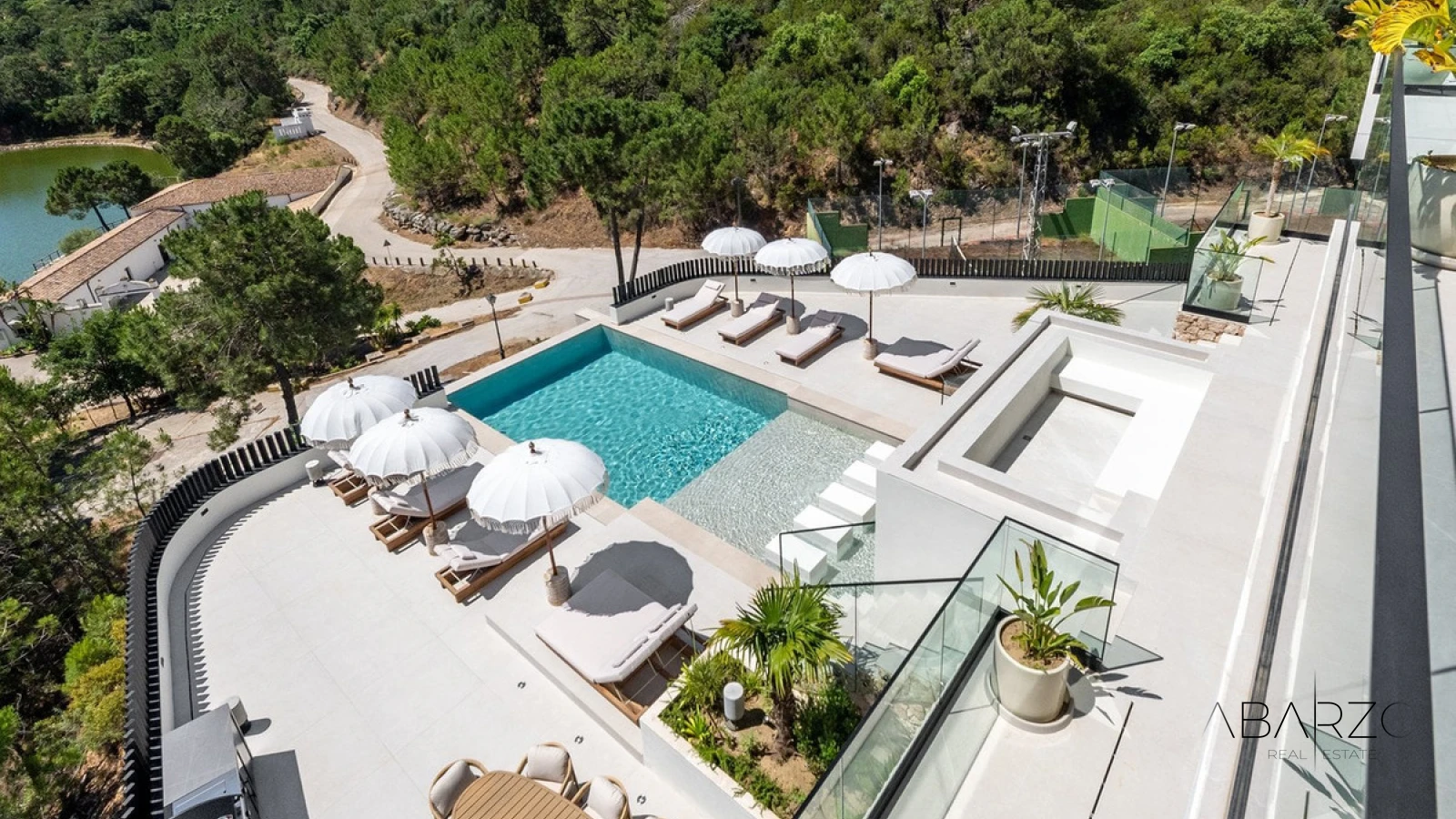 Villa de lujo con vistas al mar y piscina en Montemayor, Benahavis — interior, Benahavís (30 of 36)