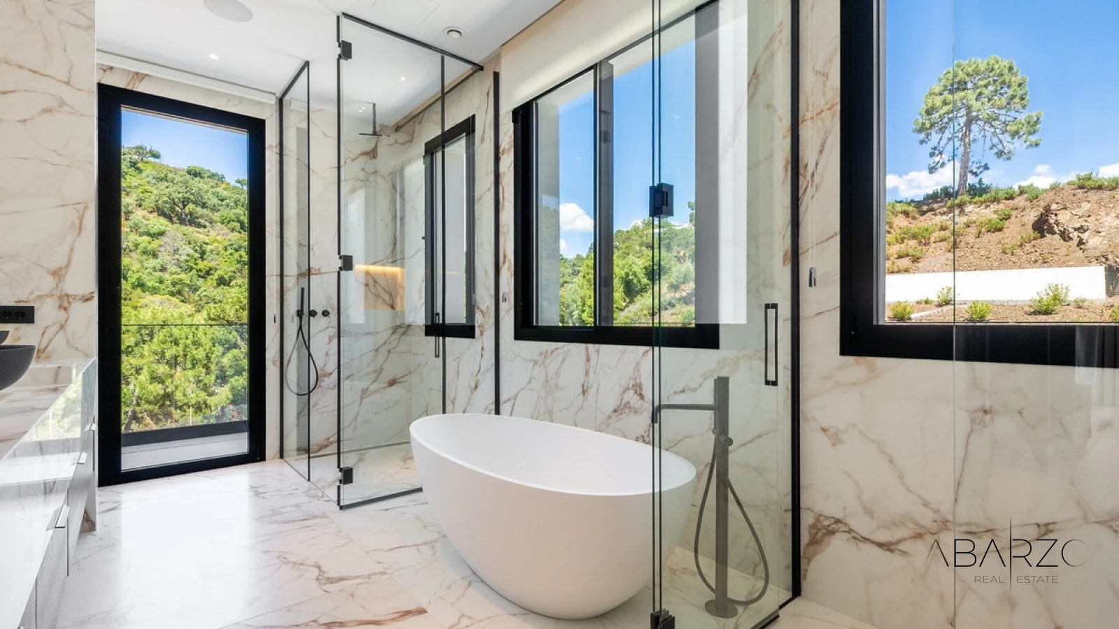 Villa de lujo con vistas al mar y piscina en Montemayor, Benahavis — interior, Benahavís (13 of 36)