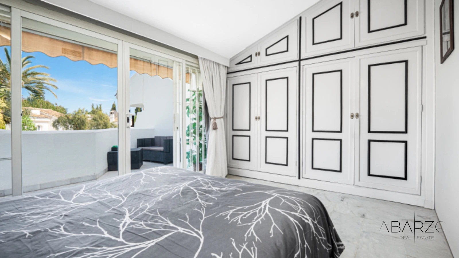 Casa adosada en Marbella con jardín y piscina comunitaria en Sierra Blanca — interior, Golden Mile, Marbella (6 of 31)
