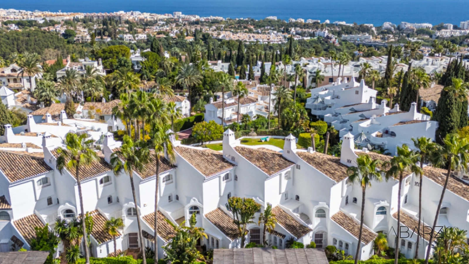 Casa adosada en Marbella con jardín y piscina comunitaria en Sierra Blanca — interior, Golden Mile, Marbella (28 of 31)