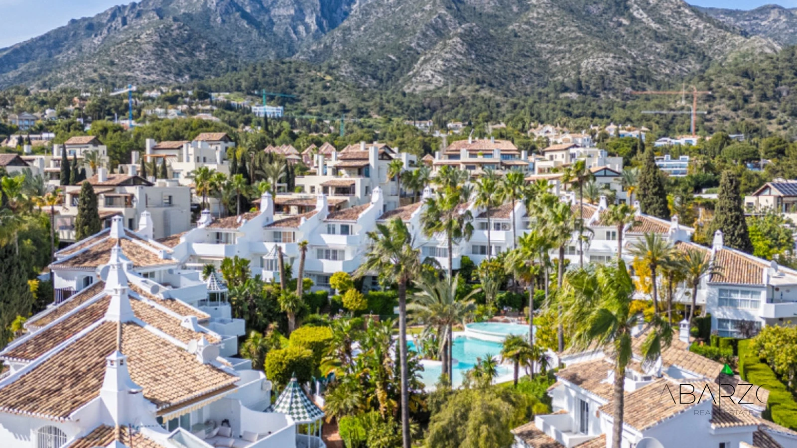 Casa adosada en Marbella con jardín y piscina comunitaria en Sierra Blanca — interior, Golden Mile, Marbella (29 of 31)