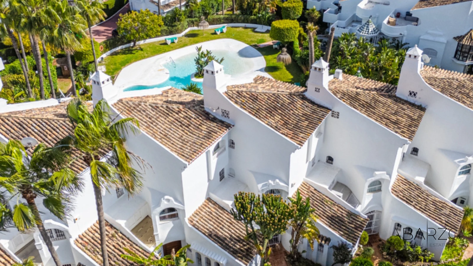 Casa adosada en Marbella con jardín y piscina comunitaria en Sierra Blanca — interior, Golden Mile, Marbella (27 of 31)