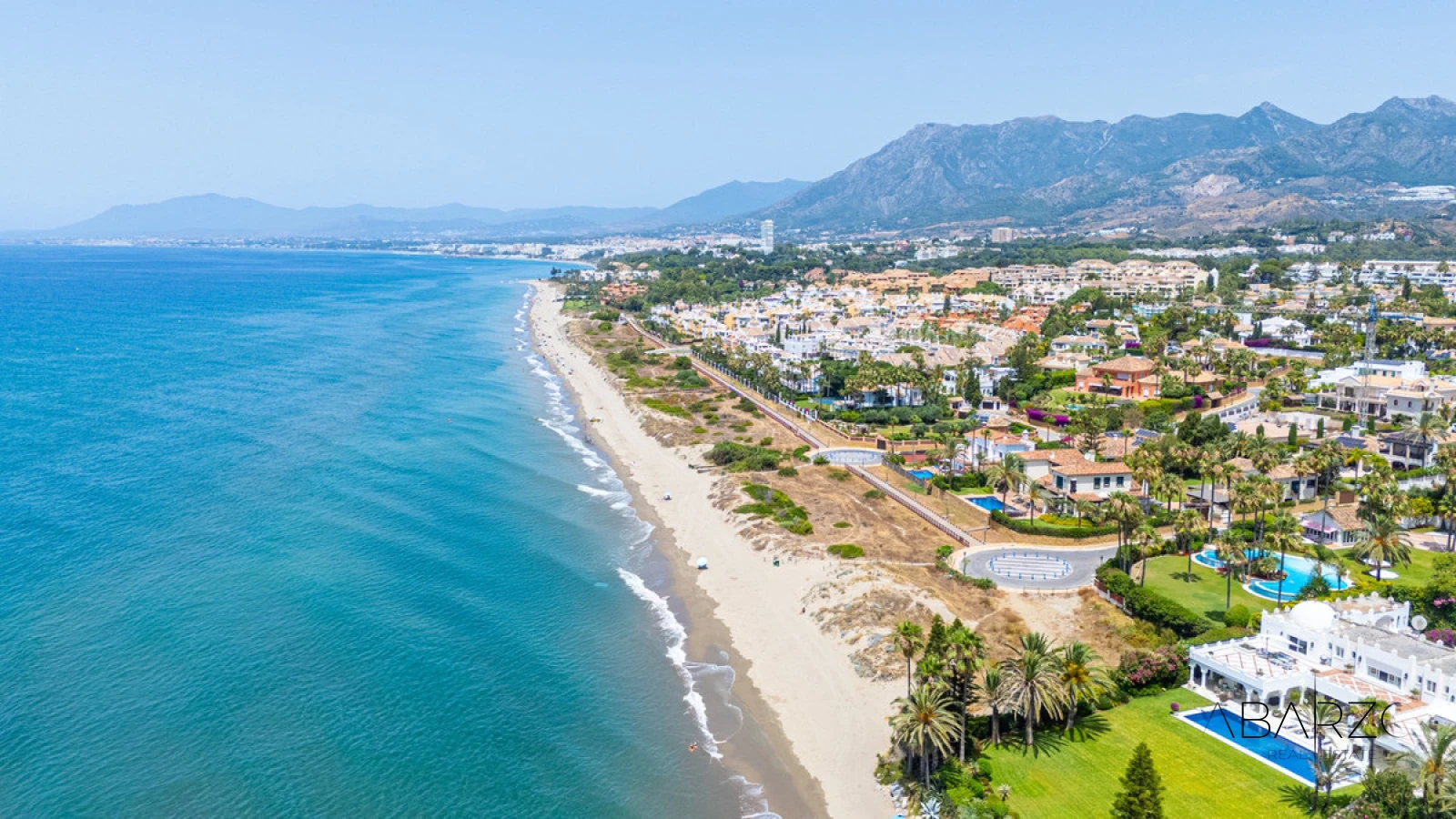 Villa Roma: Four-Bedroom Beachside Villa in Los Monteros, Marbella East with Private Pool — interior, Marbella East, Marbella (43 of 43)