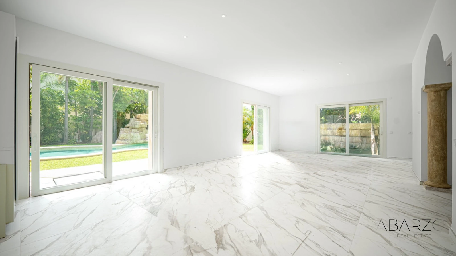 Villa Roma: Four-Bedroom Beachside Villa in Los Monteros, Marbella East with Private Pool — interior, Marbella East, Marbella (17 of 43)