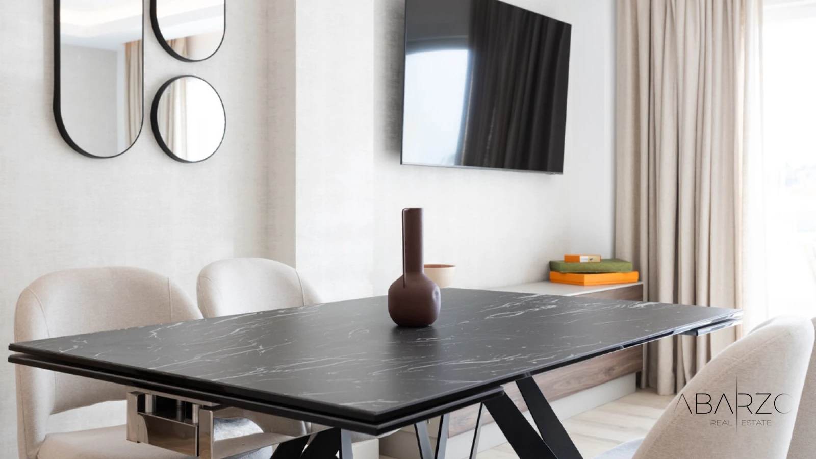 Apartamento con terraza y piscina en la azotea en La Campana Marbella — interior, Nueva Andalucía, Marbella (18 of 49)
