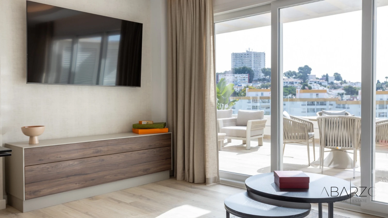 Apartamento con terraza y piscina en la azotea en La Campana Marbella — interior, Nueva Andalucía, Marbella (28 of 49)