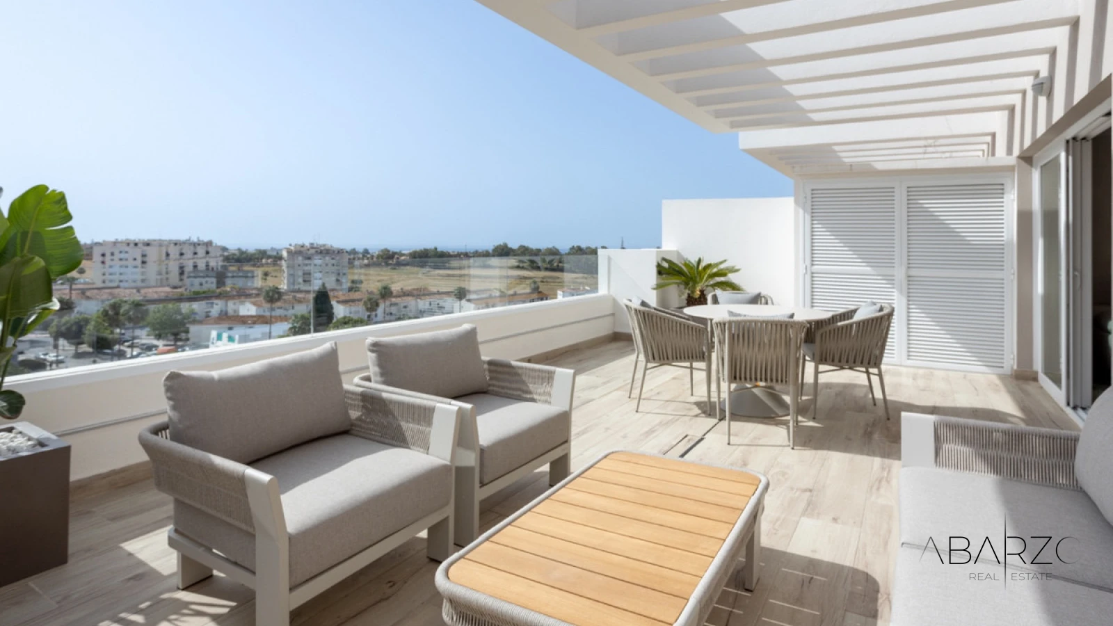 Apartamento con terraza y piscina en la azotea en La Campana Marbella — interior, Nueva Andalucía, Marbella (29 of 49)