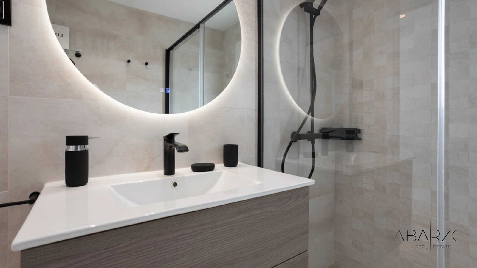 Apartamento con terraza y piscina en la azotea en La Campana Marbella — interior, Nueva Andalucía, Marbella (11 of 49)