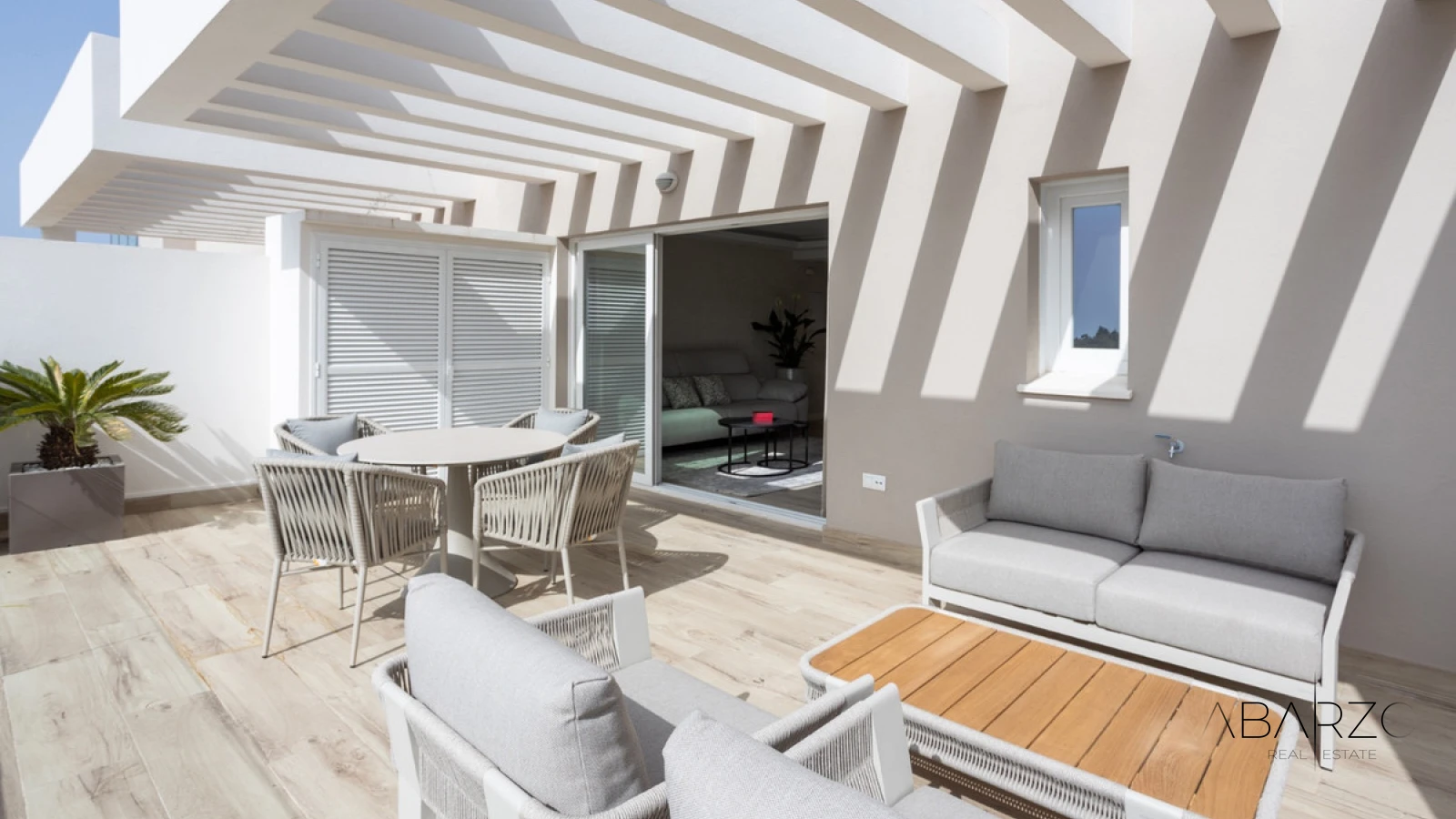 Apartamento con terraza y piscina en la azotea en La Campana Marbella — interior, Nueva Andalucía, Marbella (43 of 49)
