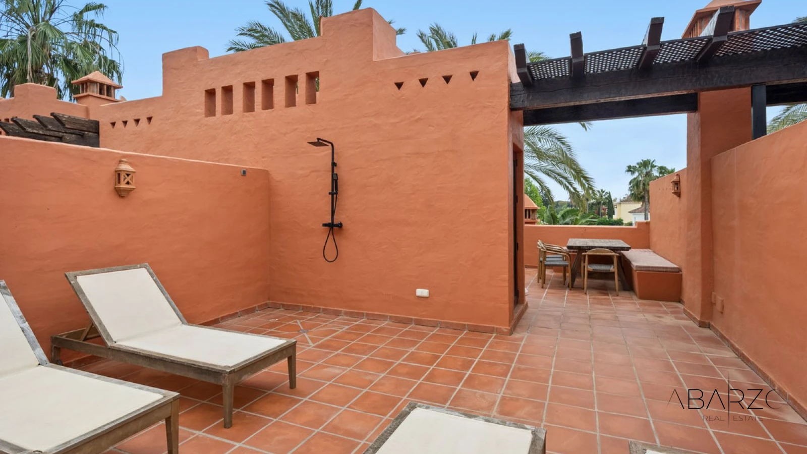 Townhouse in Altos de Puente Romano, Marbella Golden Mile with Rooftop Terrace — interior, Golden Mile, Marbella (30 of 37)