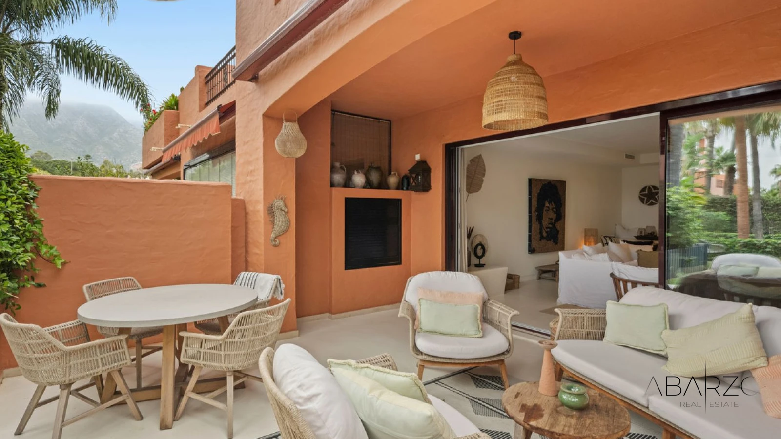 Townhouse in Altos de Puente Romano, Marbella Golden Mile with Rooftop Terrace — interior, Golden Mile, Marbella (3 of 37)