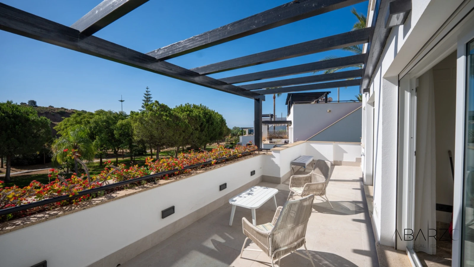 Casa adosada con vistas al mar y solárium en la azotea en Marbella Este — interior, Marbella East, Marbella (41 of 46)