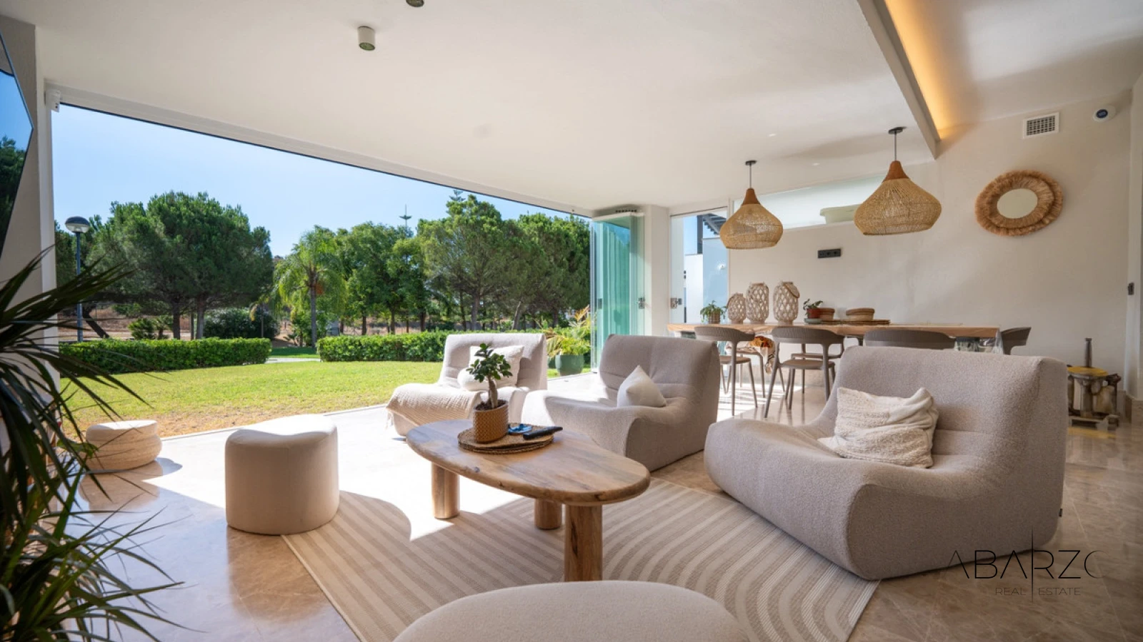 Casa adosada con vistas al mar y solárium en la azotea en Marbella Este — interior, Marbella East, Marbella (2 of 46)