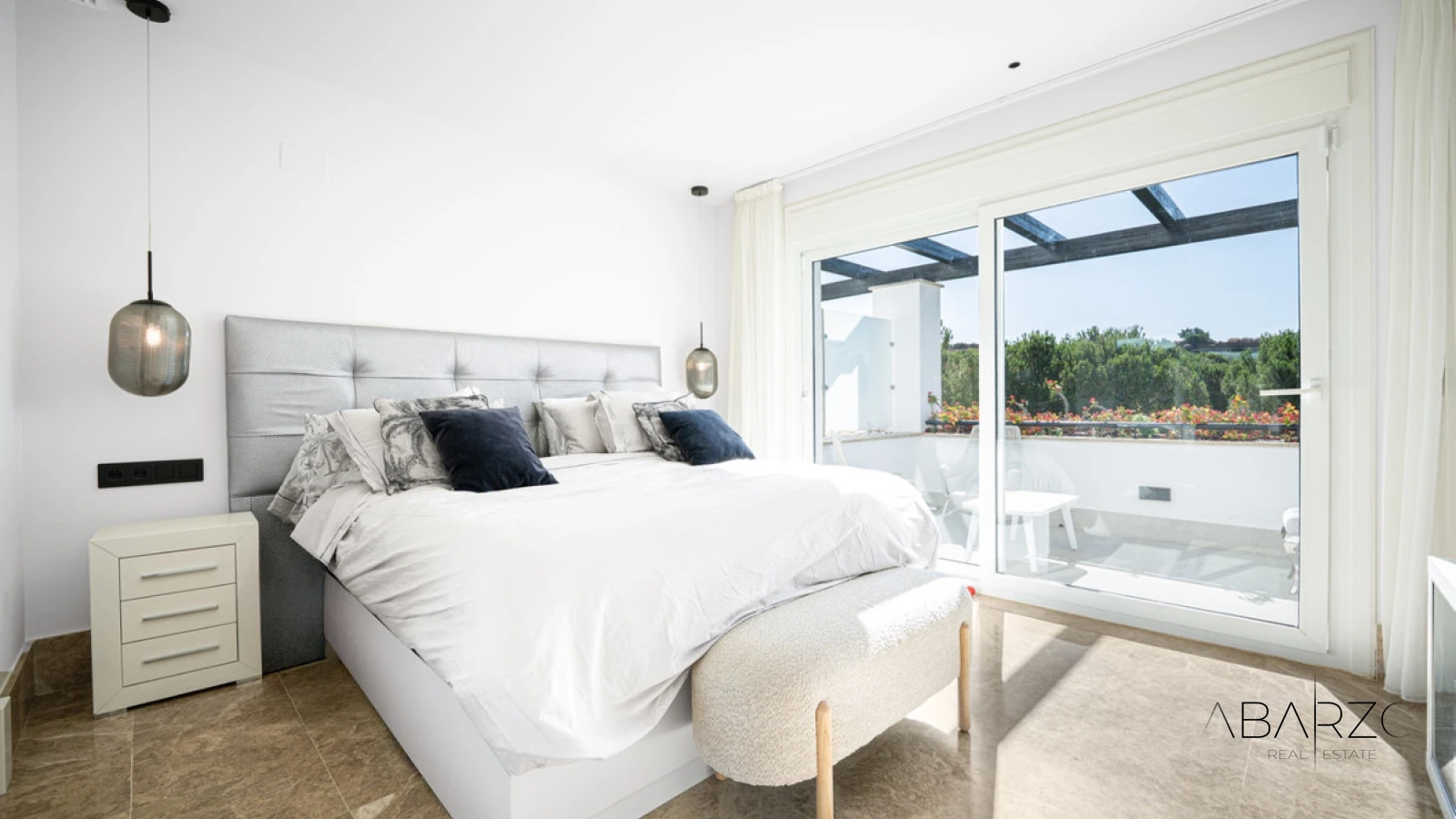 Casa adosada con vistas al mar y solárium en la azotea en Marbella Este — interior, Marbella East, Marbella (4 of 46)