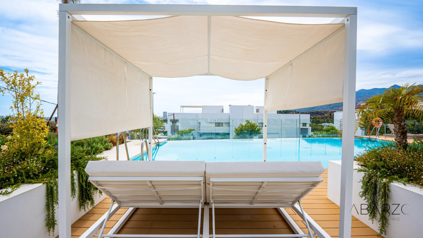 Ático con piscina en la azotea y vistas al mar en Marbella Este — interior, Marbella East, Marbella (39 of 42)
