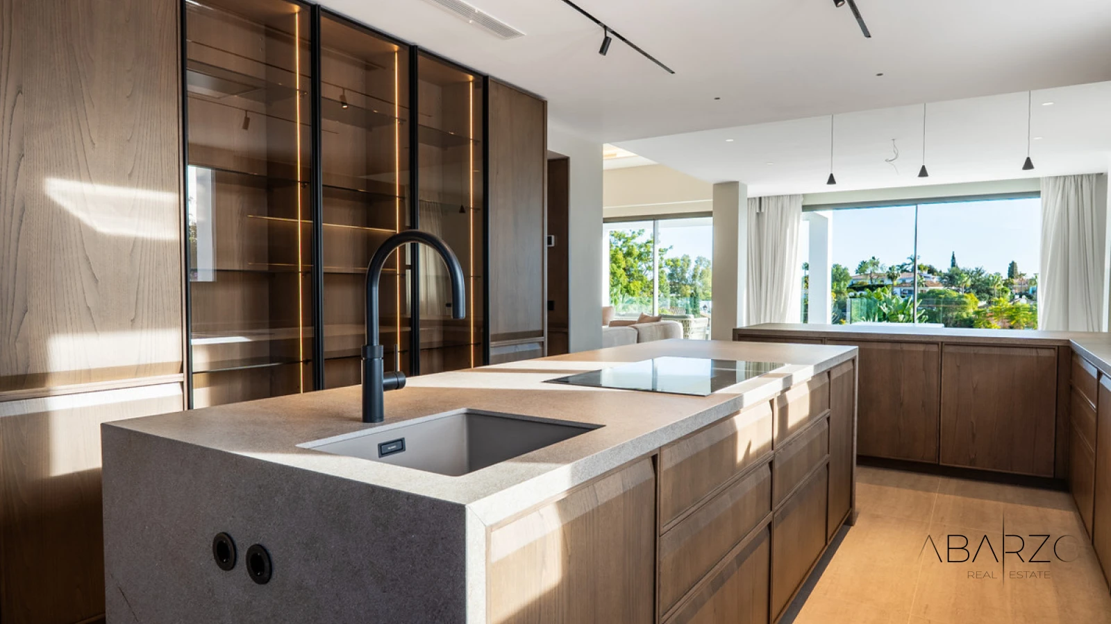 Luxury Villa in El Rosario with Sea Views and Heated Pool — interior, Marbella East, Marbella (7 of 49)