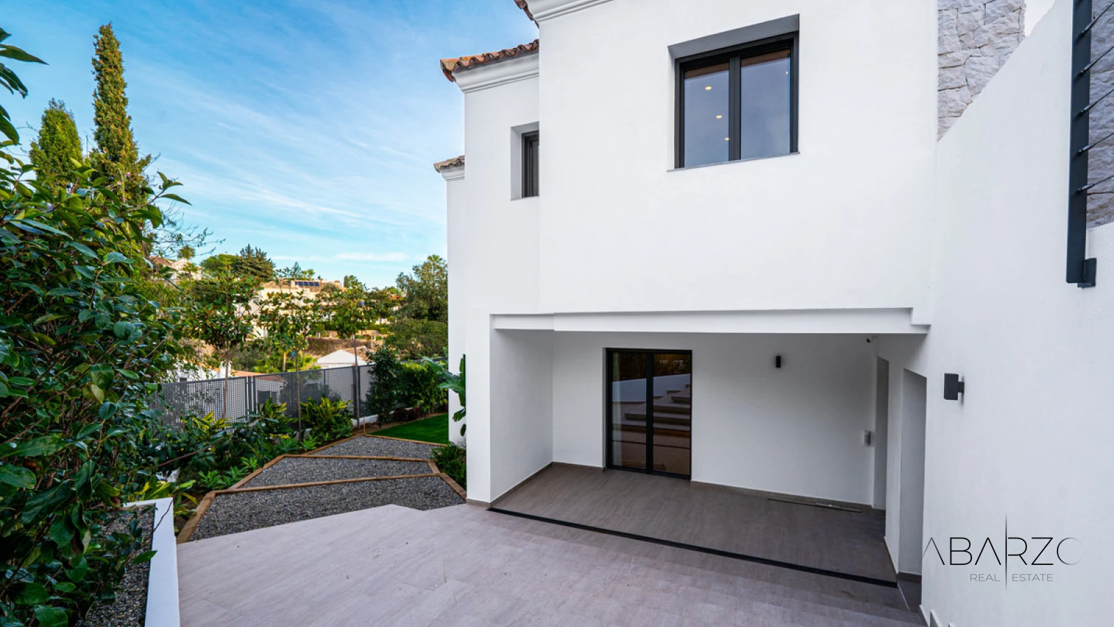 Luxury Villa in El Rosario with Sea Views and Heated Pool — interior, Marbella East, Marbella (45 of 49)
