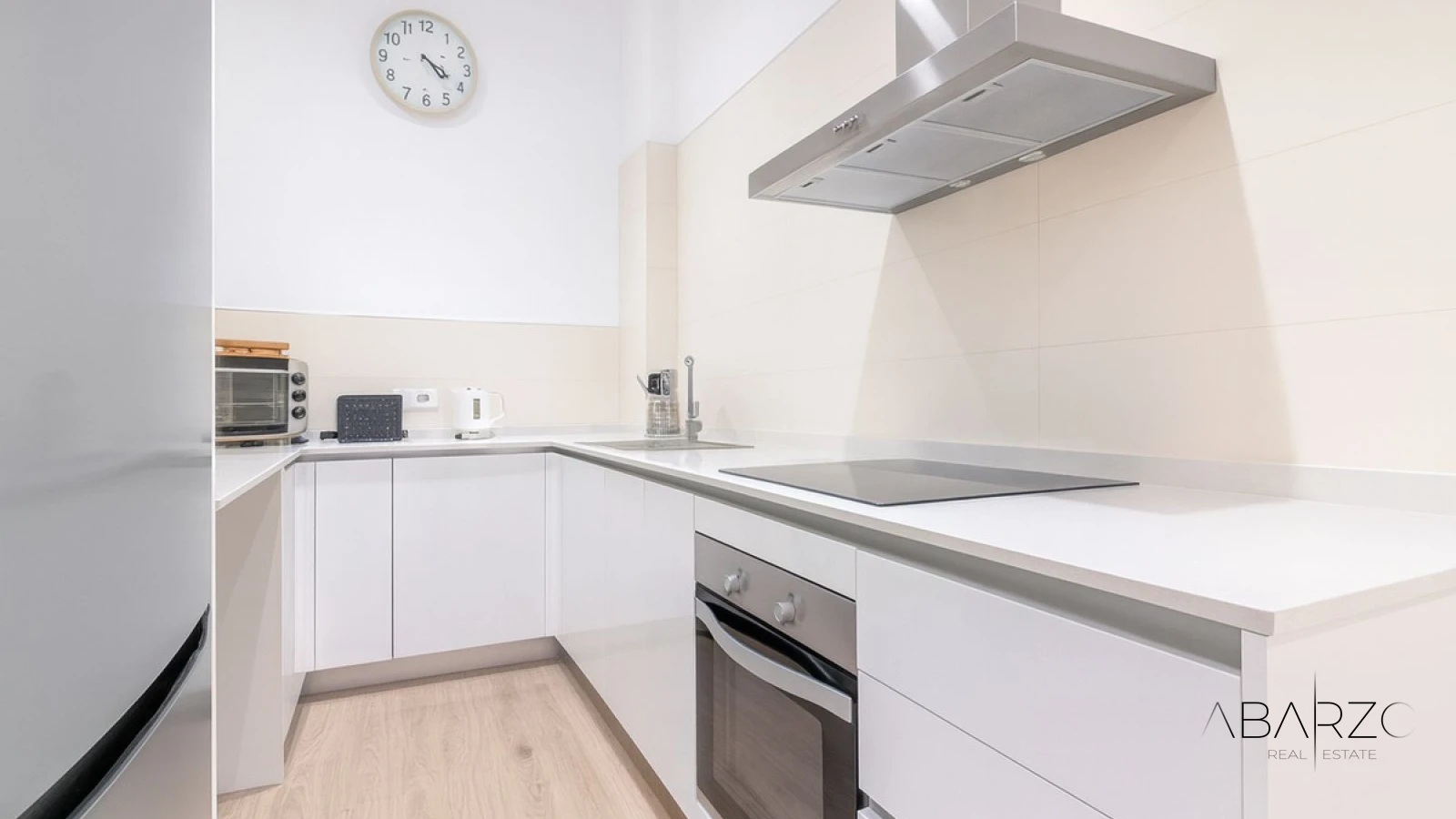 Fantastic 3-Bedroom Apartment in Riverside, Benahavis with Spacious Terrace — interior, Benahavís (5 of 17)