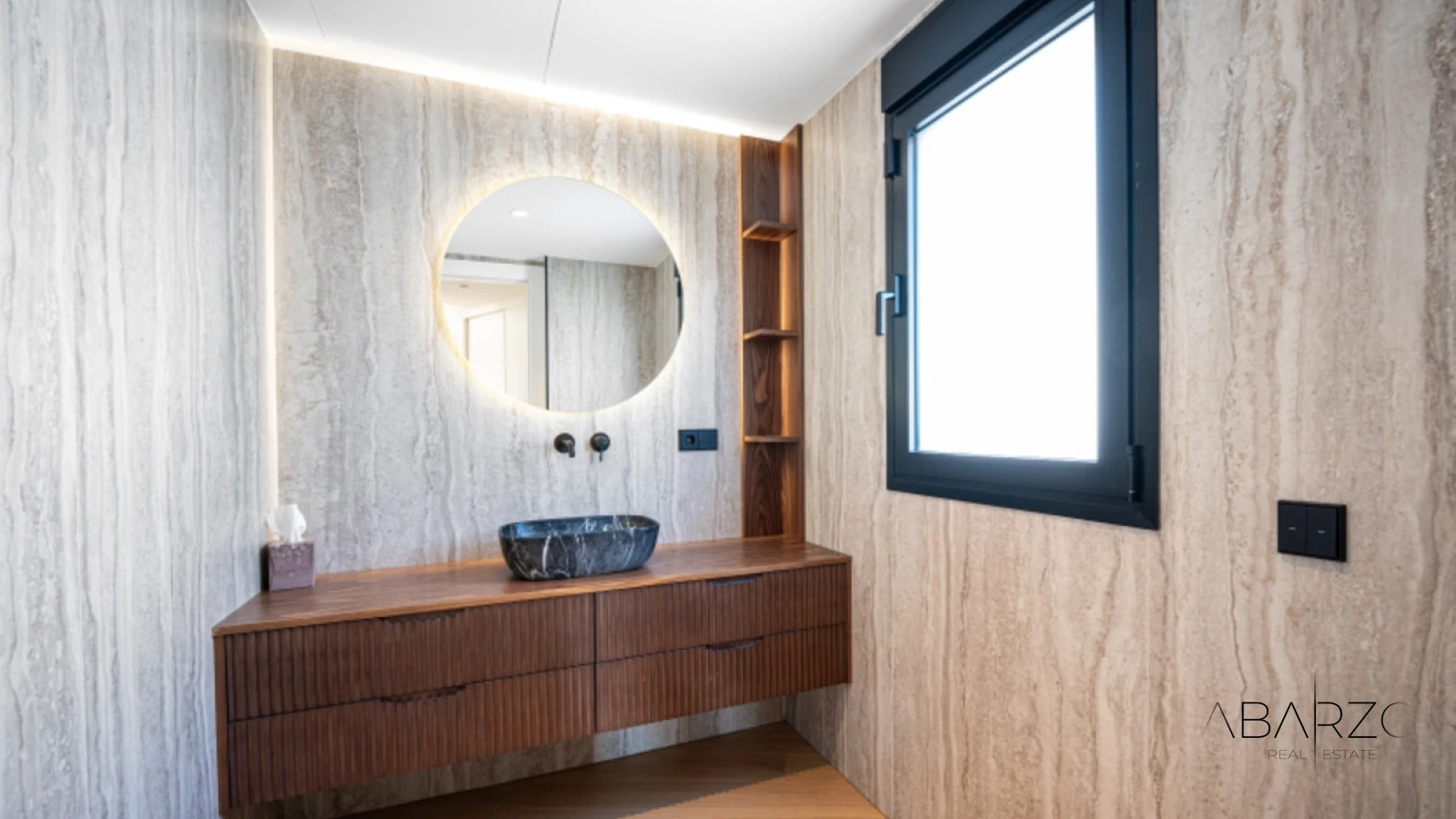 Casa de lujo en Nagüeles con vistas al mar y piscina climatizada — interior, Nagüeles, Marbella (40 of 48)