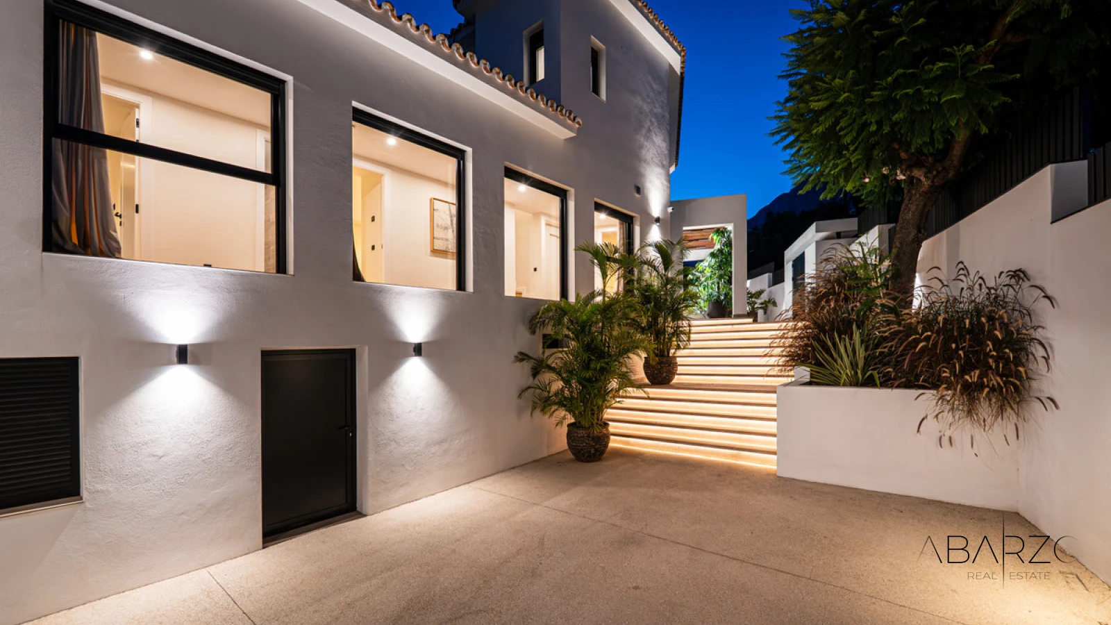 Casa de lujo en Nagüeles con vistas al mar y piscina climatizada — interior, Nagüeles, Marbella (10 of 48)