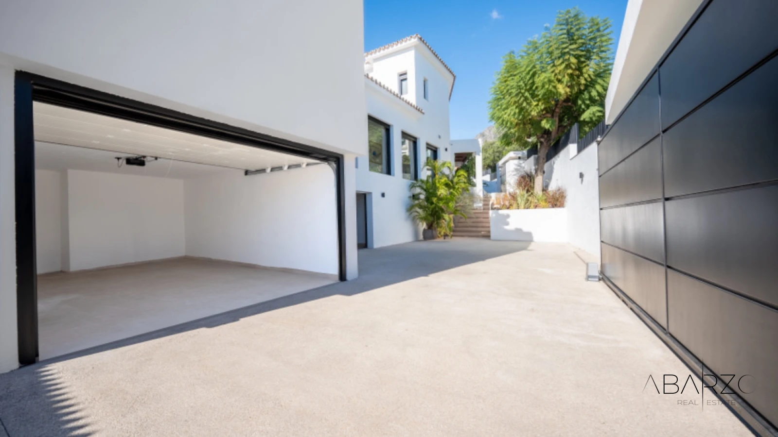Casa de lujo en Nagüeles con vistas al mar y piscina climatizada — interior, Nagüeles, Marbella (43 of 48)