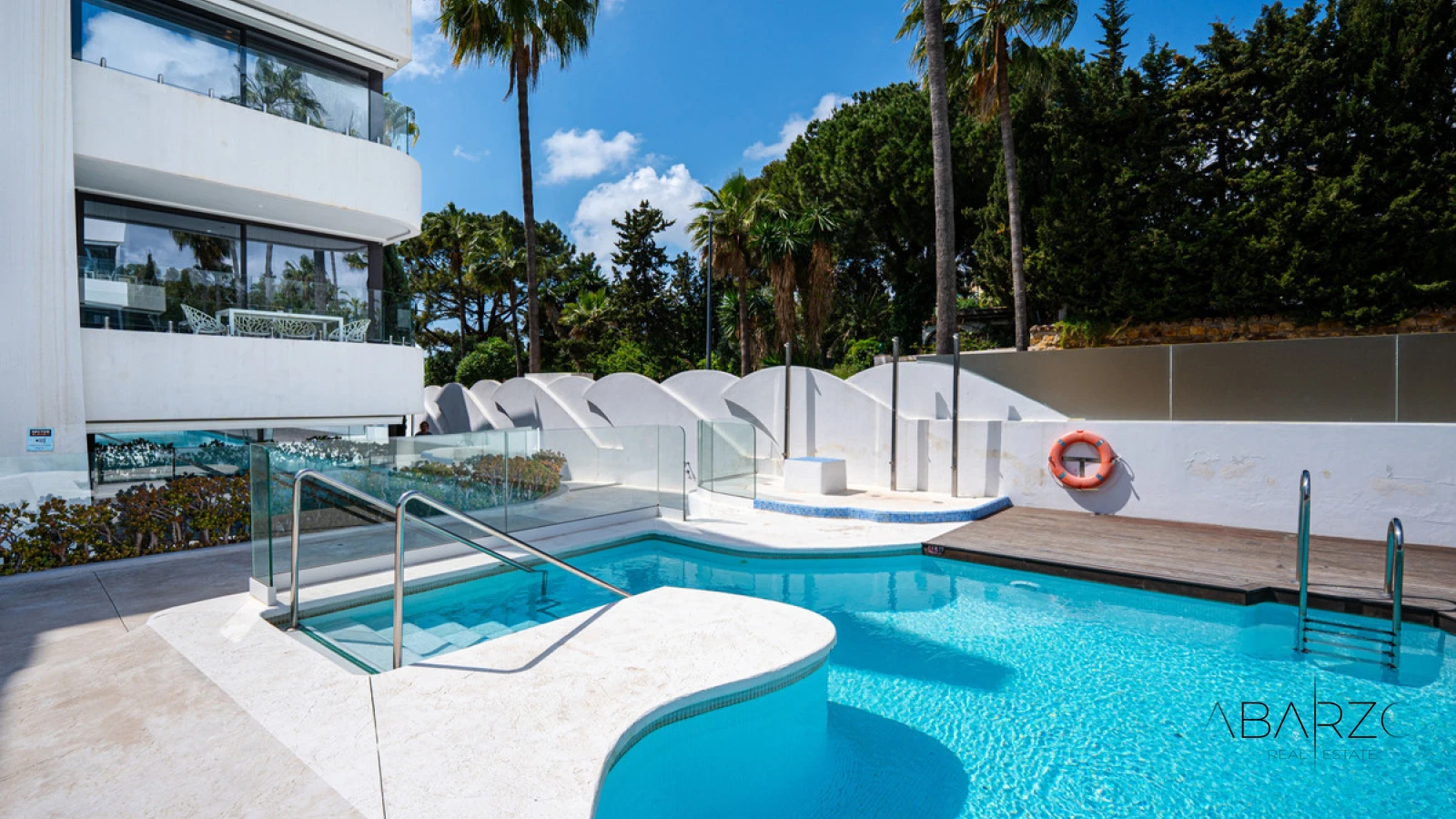 Ático dúplex con terraza cerca de la playa en Dunes Beach, Cabopino — interior, Cabopino, Marbella (35 of 48)