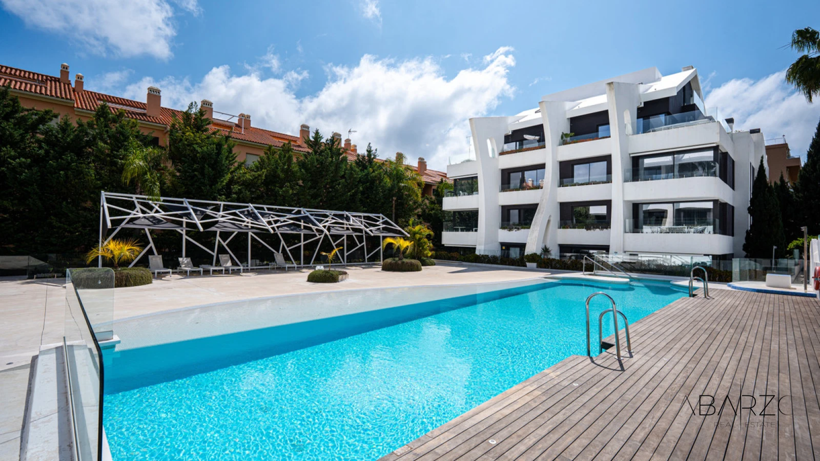 Ático dúplex con terraza cerca de la playa en Dunes Beach, Cabopino — interior, Cabopino, Marbella (34 of 48)