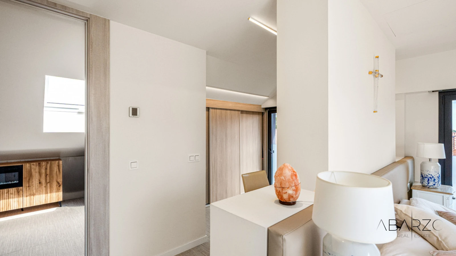 Ático dúplex con terraza cerca de la playa en Dunes Beach, Cabopino — interior, Cabopino, Marbella (25 of 48)