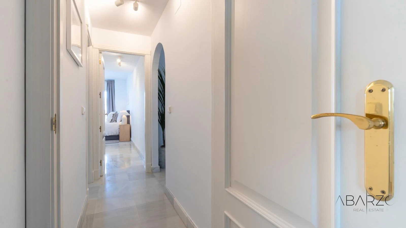 Apartamento con piscina en comunidad cerrada, Nueva Andalucía — interior, Nueva Andalucía, Marbella (19 of 20)