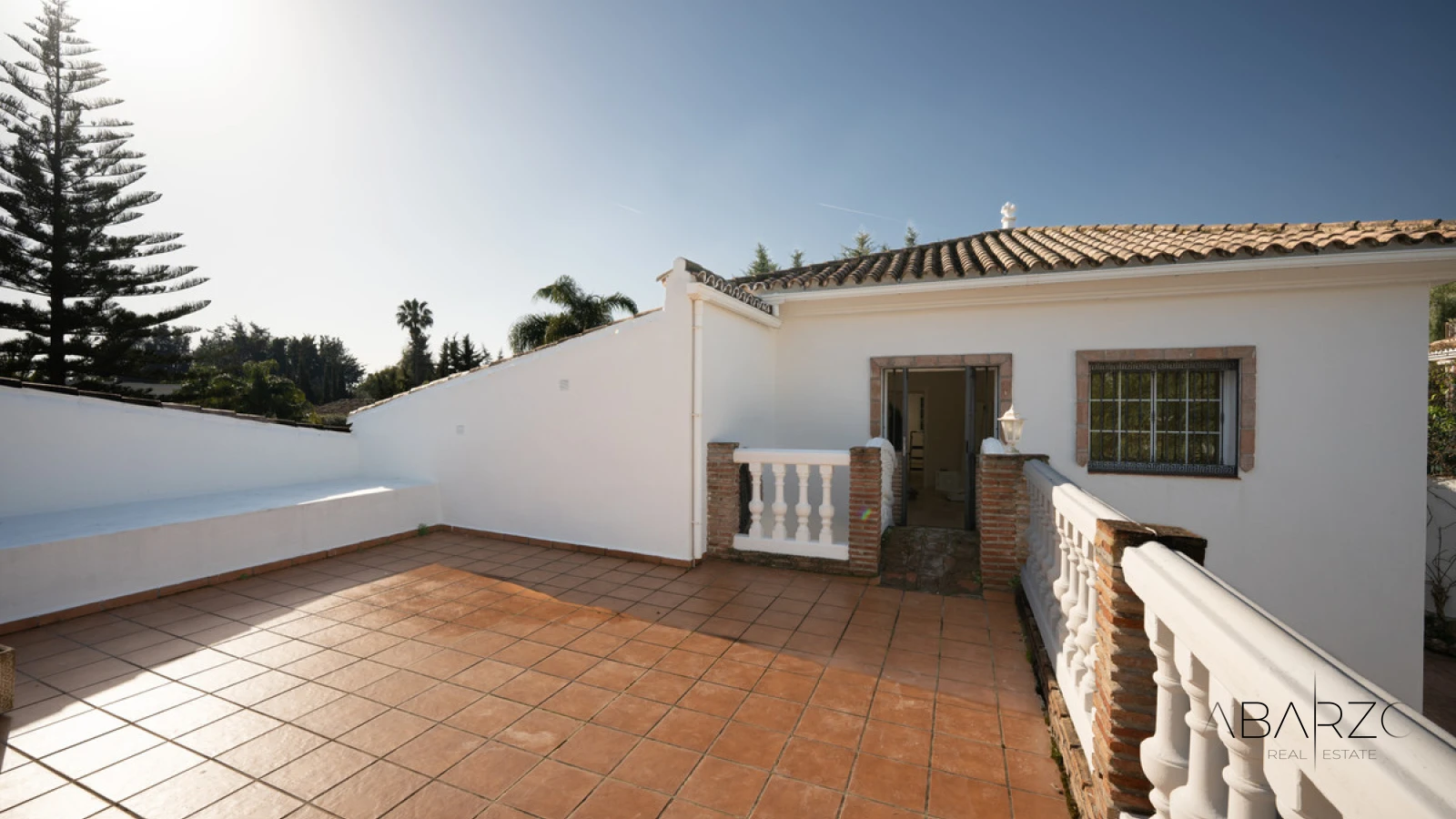 Villa mediterránea en Nueva Andalucía con piscina y vistas al golf — interior, Nueva Andalucía, Marbella (16 of 28)
