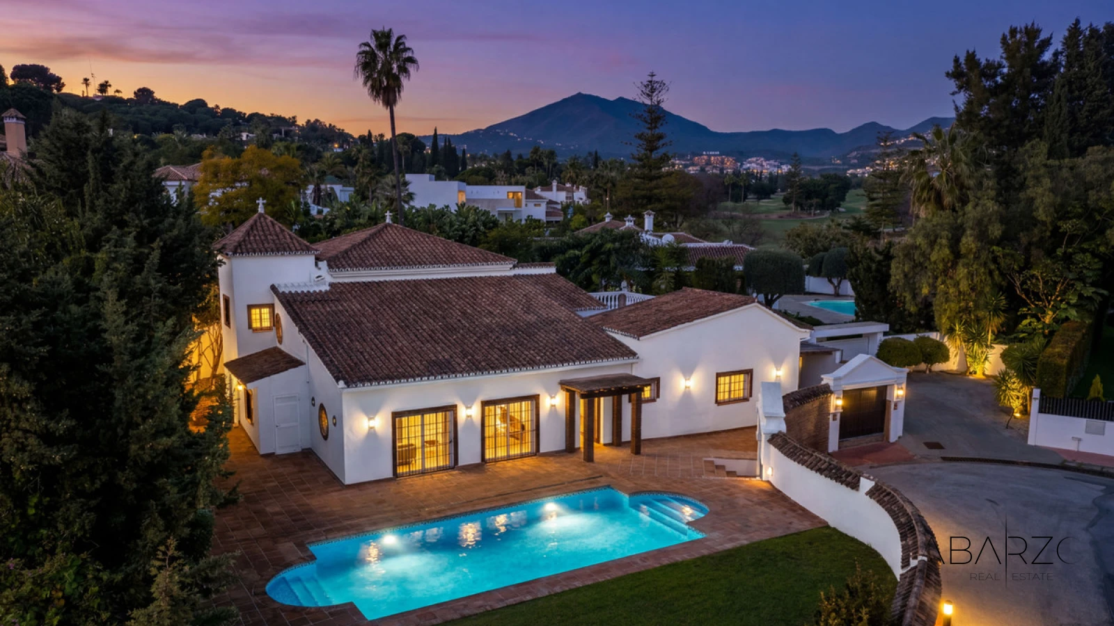 Villa mediterránea en Nueva Andalucía con piscina y vistas al golf — interior, Nueva Andalucía, Marbella (22 of 28)