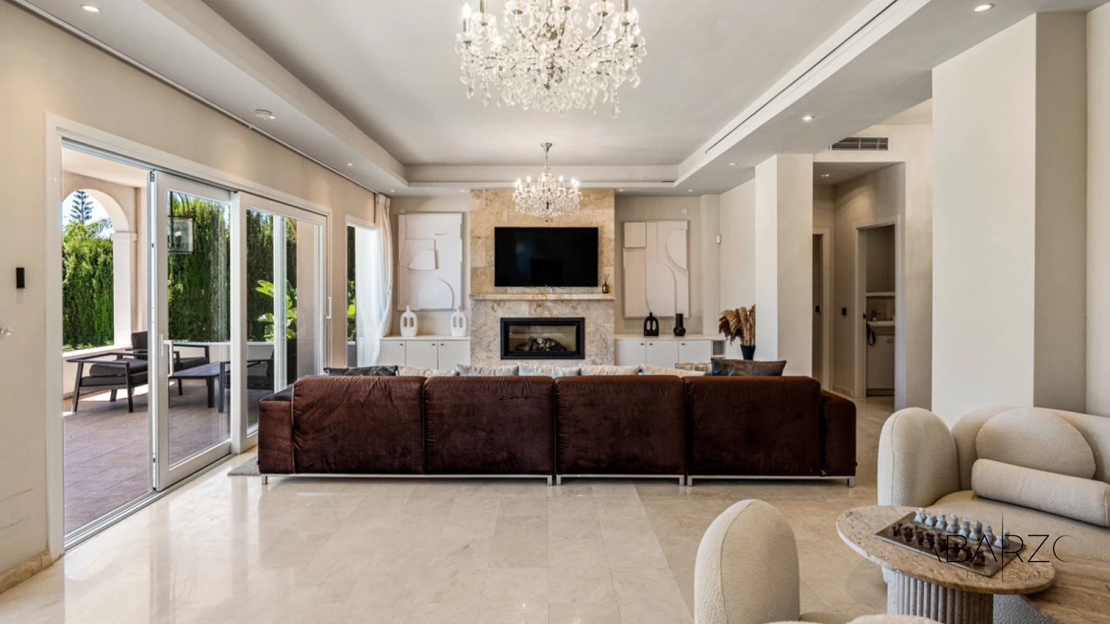 Villa en Nueva Andalucía con piscina privada y vistas a la montaña — interior, Nueva Andalucía, Marbella (7 of 49)