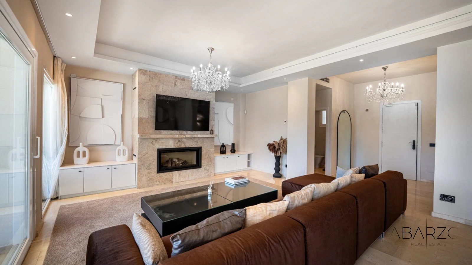 Villa en Nueva Andalucía con piscina privada y vistas a la montaña — interior, Nueva Andalucía, Marbella (8 of 49)