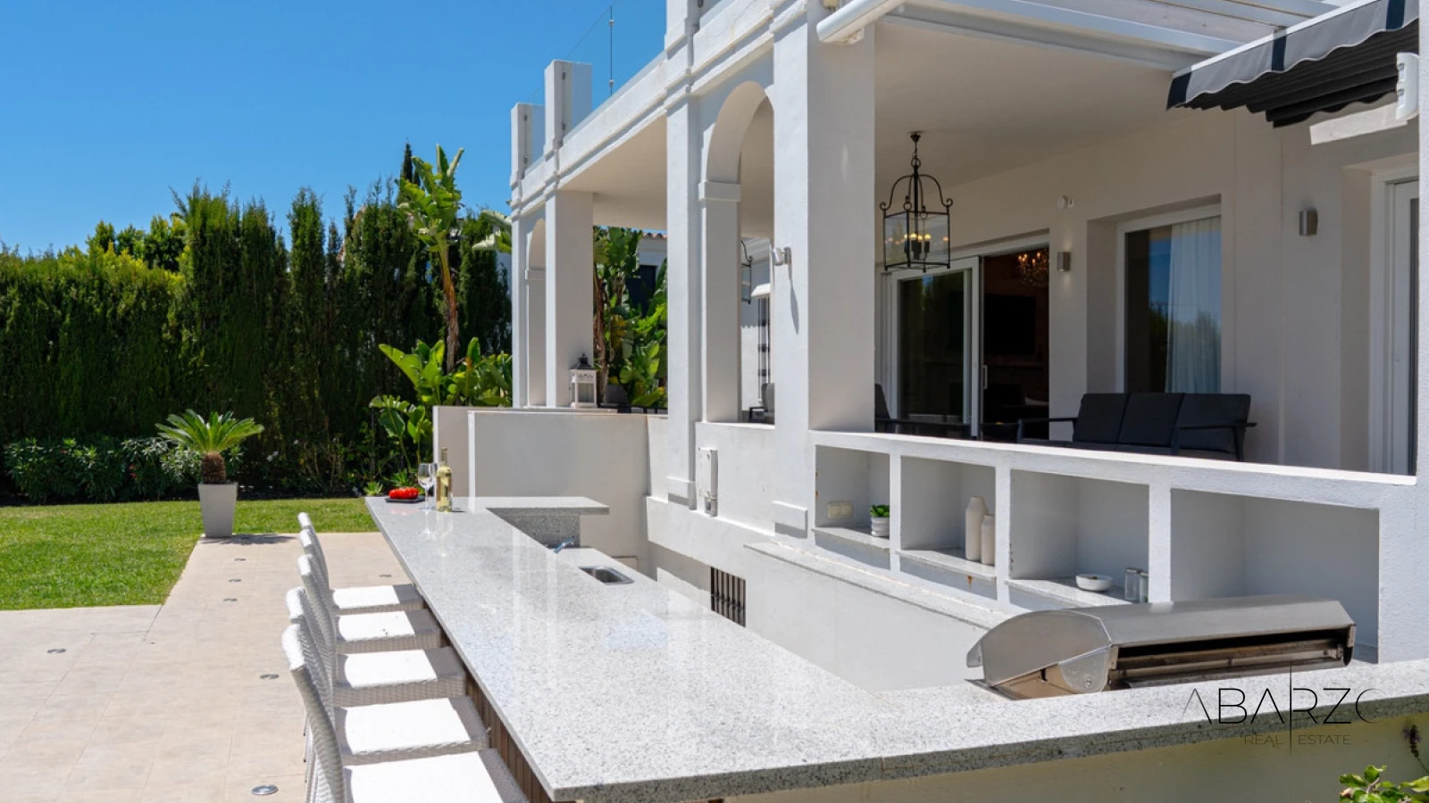 Villa en Nueva Andalucía con piscina privada y vistas a la montaña — interior, Nueva Andalucía, Marbella (42 of 49)